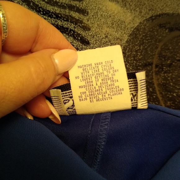 Blue Sheath - Picture 12 of 12